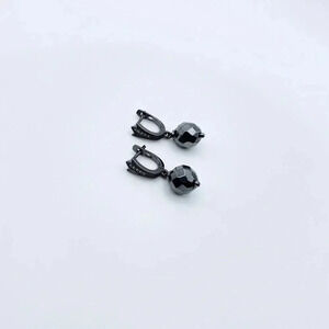 Hoops drop earrings